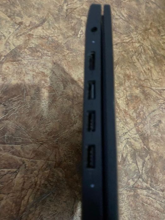 Ноутбук lenovo продам