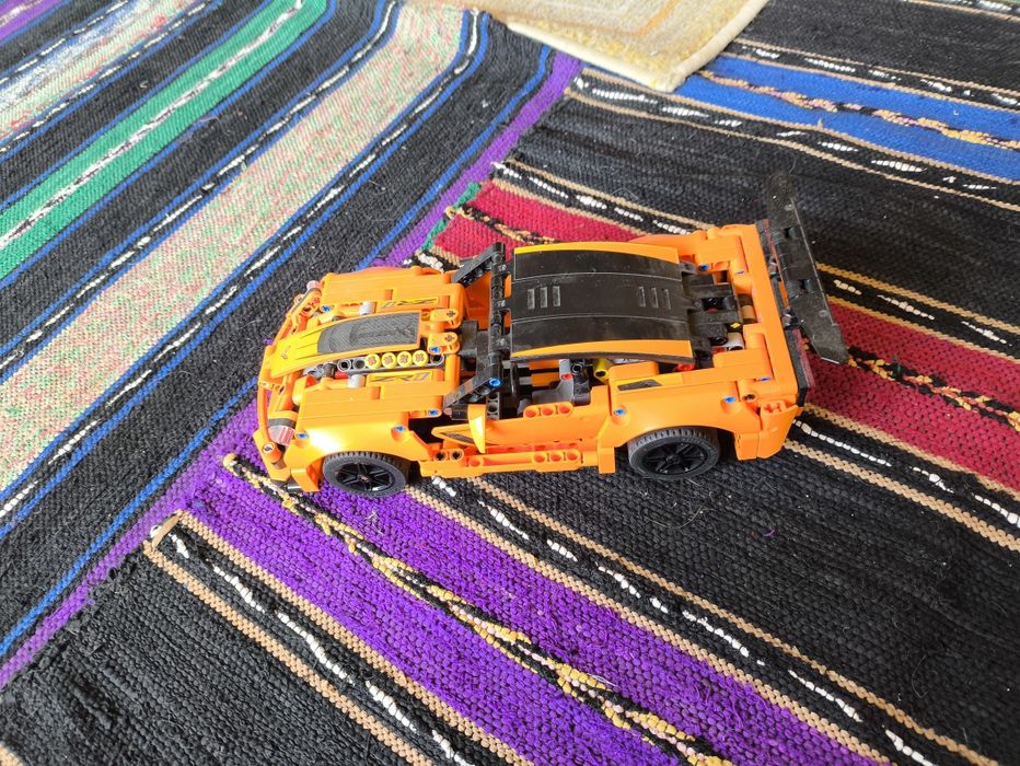 Нов Lego Chevrolet Corvette 42093