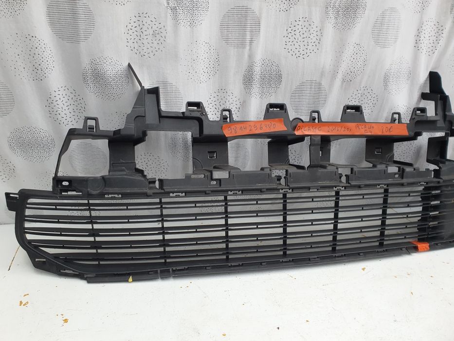 Предна решетка броня Citroen Picasso 2016/20г