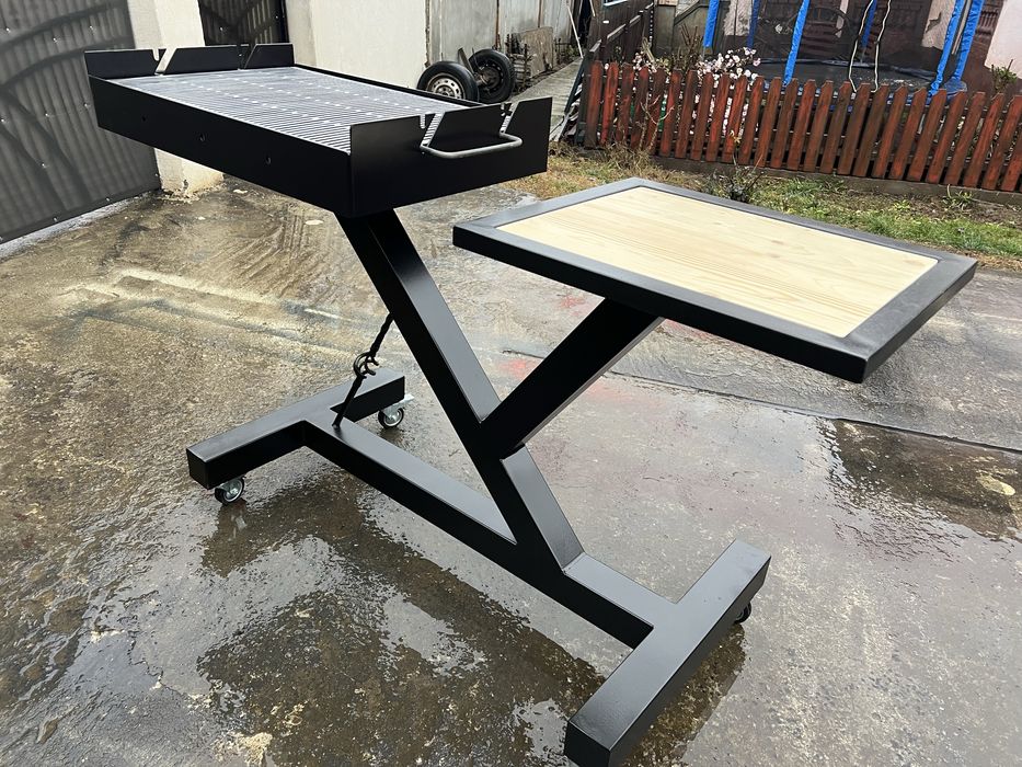 Gratar Metalic Din Tabla De 5mm si picior metalic din teava de 80/80