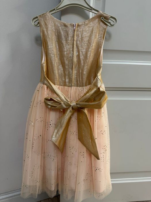 Нарядное бальное платье.