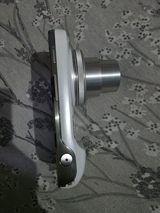 Samsung Galaxy s4 zoom