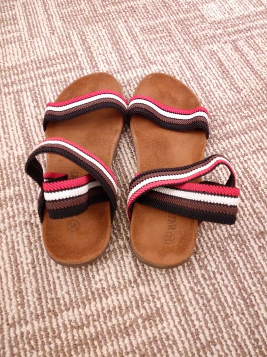 Sandale mărimea 36