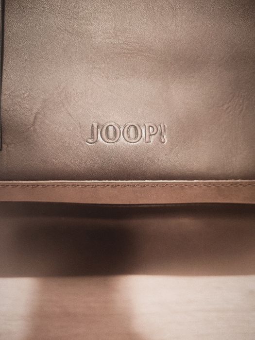 Мъжка чантичка кожена Joop