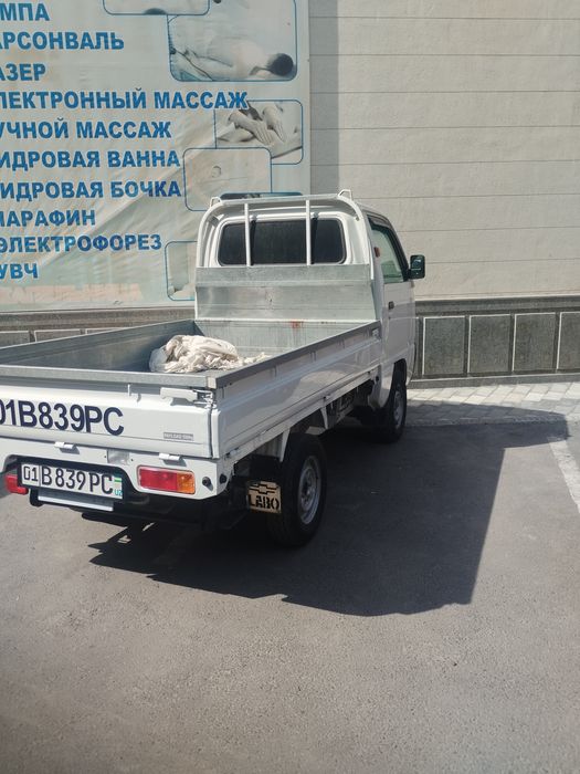 Moshina tozza Toshkent shahar da yurgan