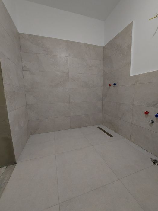 Amenajări interioare și exterioare  apartamente case și spații comerciale