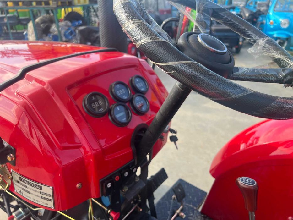 Konig Traktoren nou cu semicabina tractor putere 25 CP utilaj nou