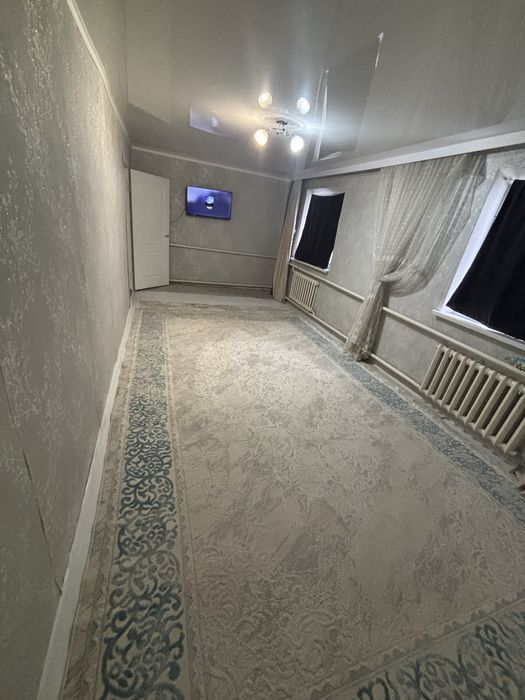 Тез арада еі бөлмелі үй сатылады