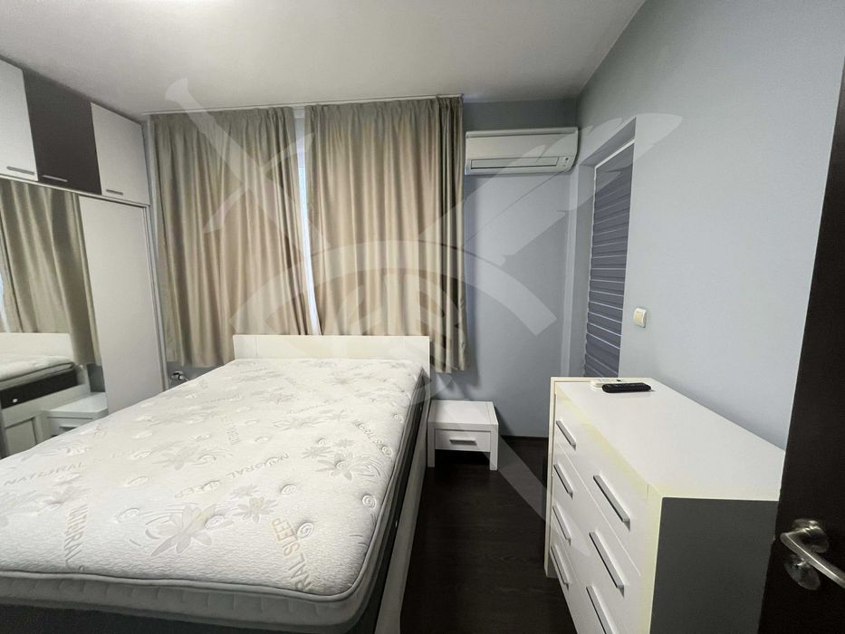 Продава се Тристаен апартамент в Пловдив, Кючук Париж - 93 кв.м за 1152 €/кв.м - Снимка #2