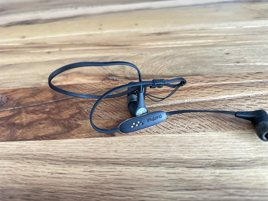 Căști bluetooth JayBird X3, bureti memorie, impecabile