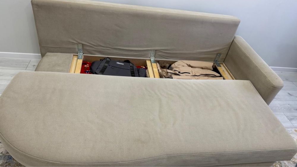 Продам диван раскладной компактный
