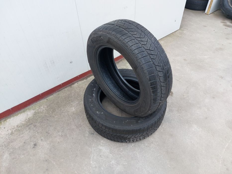 125 lei bucata! Doua anvelope M+S/IARNA 215 65 17 Pirelli