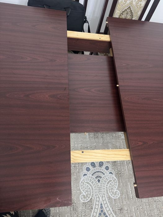 Стол со стульями