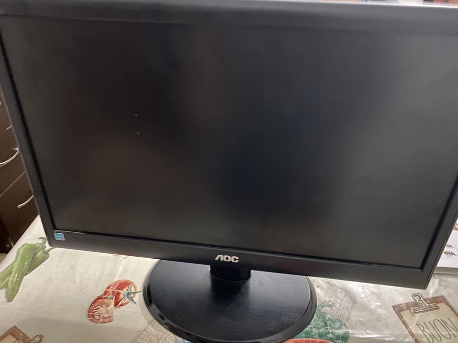 Продам монитор AOC e950Swn