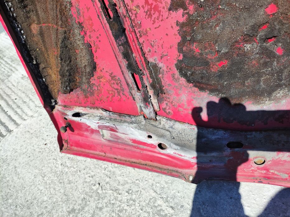 Капак за Мерцедес W123