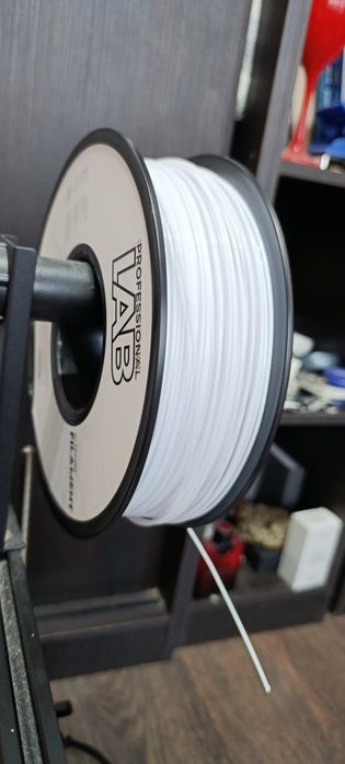 Vând sau schimb Imprimanta 3D CREALITY ENDER-3