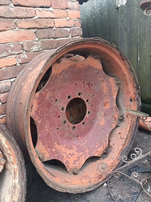 Vând radiator de tractor u650