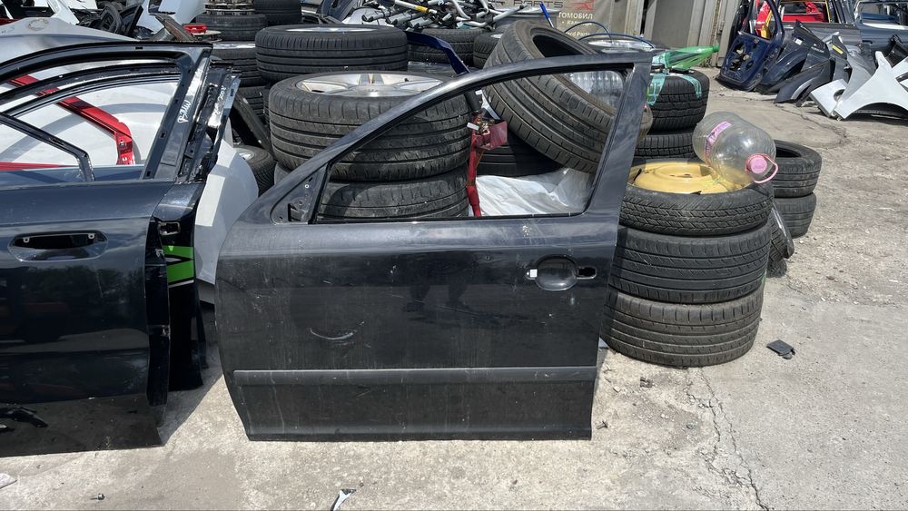 Предна лява врата Skoda Octavia 2