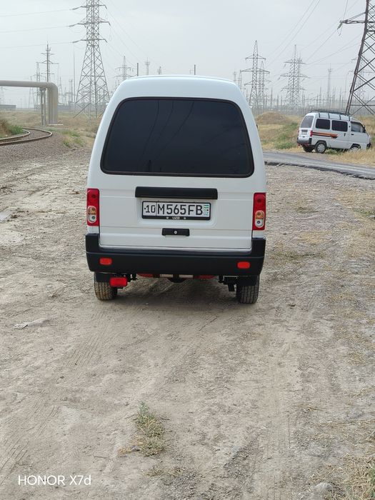 Moshina tozza kraska yoq