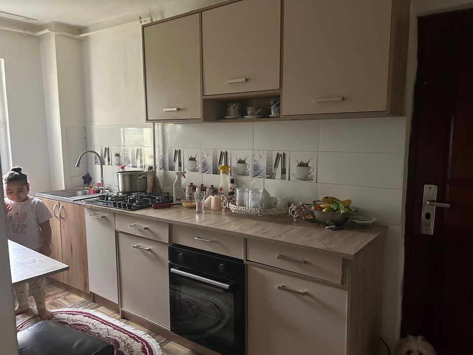 Mobilă de bucătărie