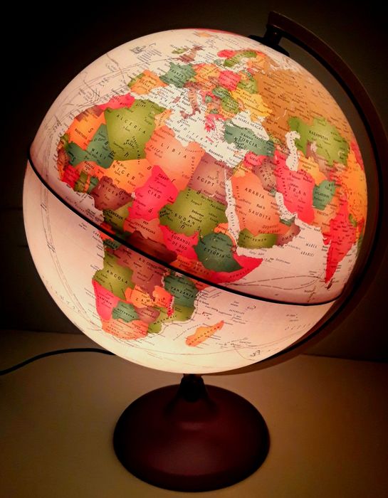 LAMPĂ (Veioză) Decorativă Glob Pamântesc NOUĂ - (Idee cadou deosebit)