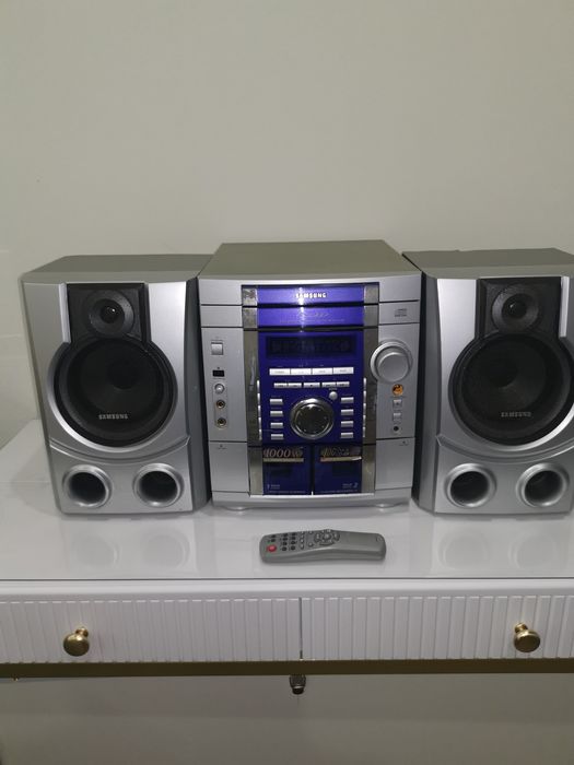 Музыкальный центр