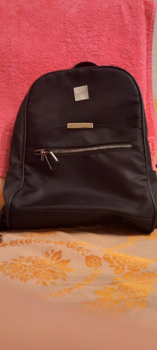 Рюкзаки школьные