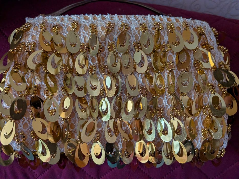 Gentuță ocazie cu paiete aurii