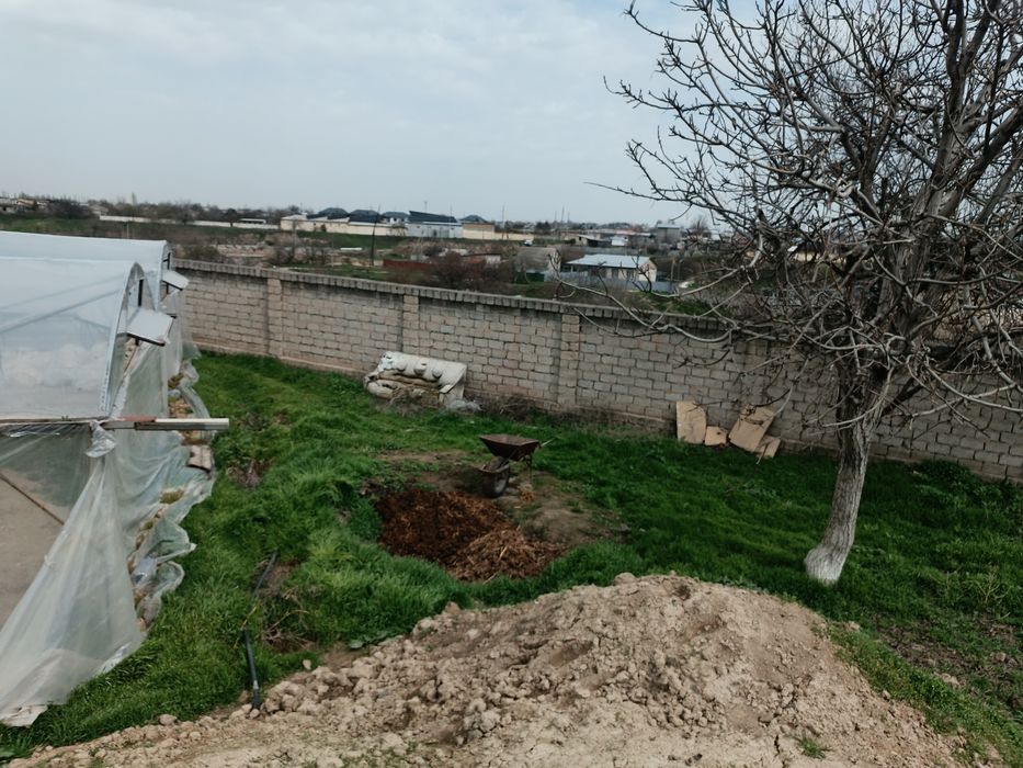 6.5 sotix yer sotiladi