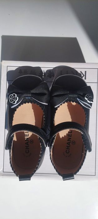 Продам детскую обувь.