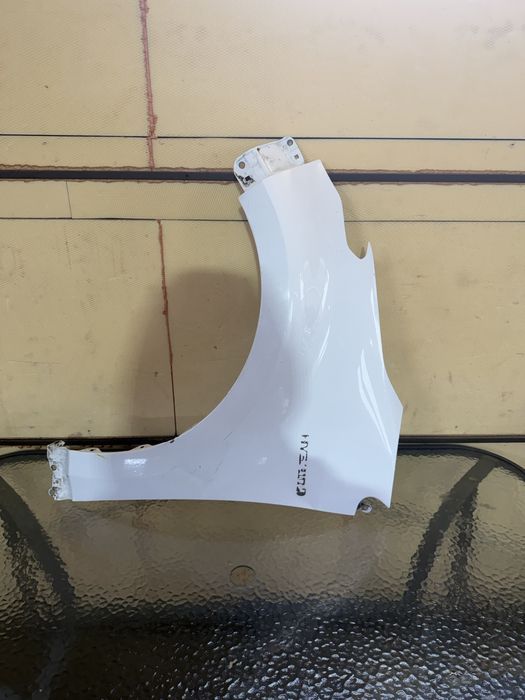 aripa stanga fata toyota yaris