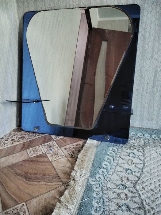 Продам зеркало для ванной