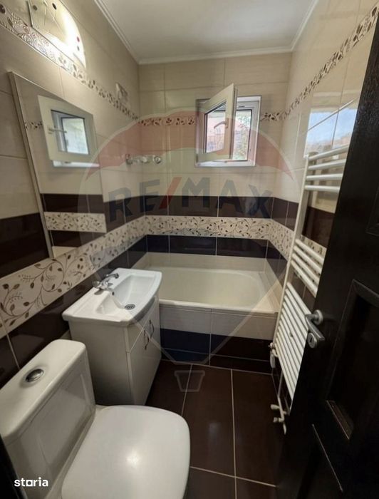 Apartament 3 camere de vânzare la preț de doua camere. Oferta ideală !