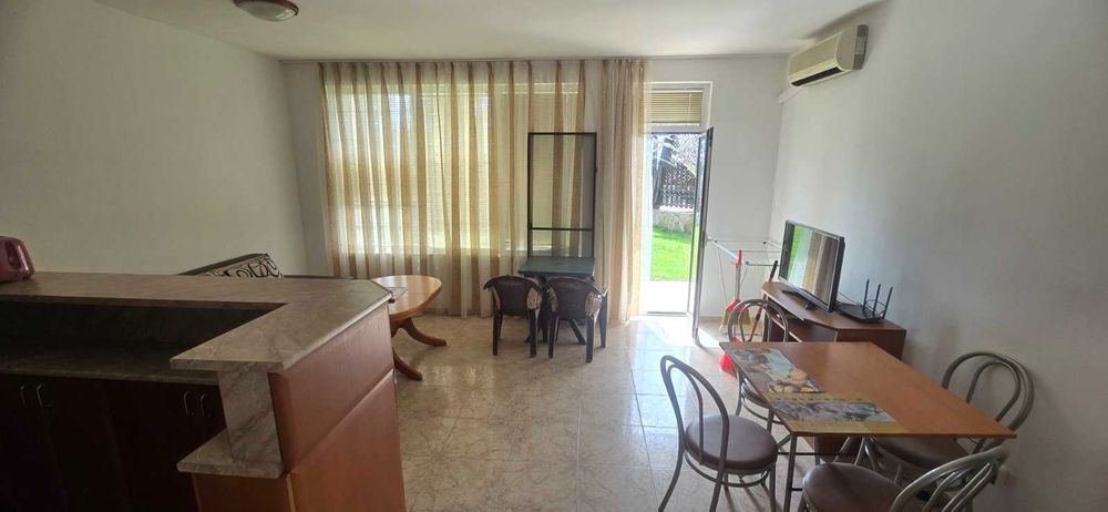 Дава се под наем Двустаен апартамент в Свети Влас - 70 кв.м за 348.84 € - Снимка #2