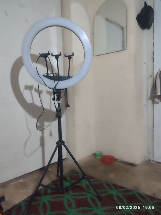 Lampa yangi eng kottasi