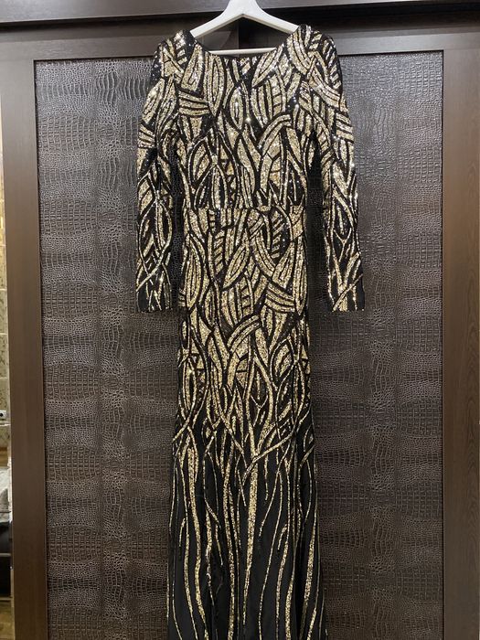 Вечернее нарядное платье