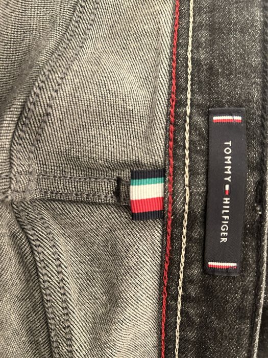 Джинсы Tommy Hilfiger