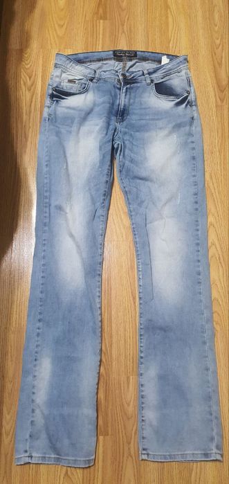 Брюки джинсы мужские или на парня
