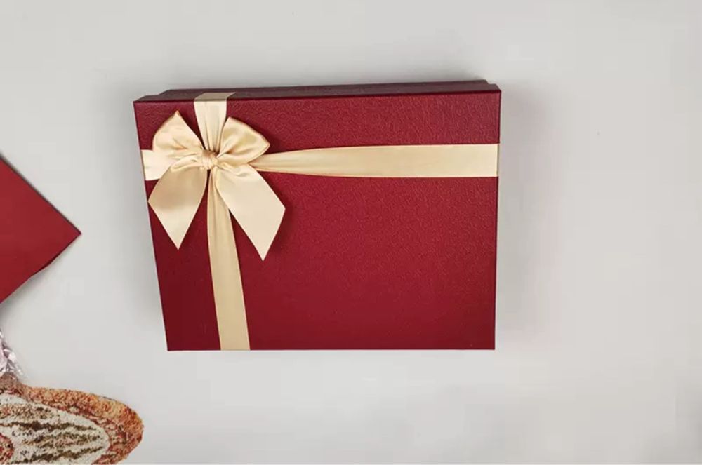 подарочные коробки