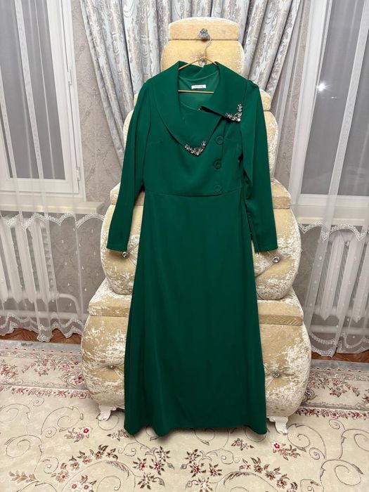 Вечерние платья