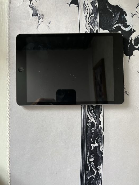 продам айпад 1 мини