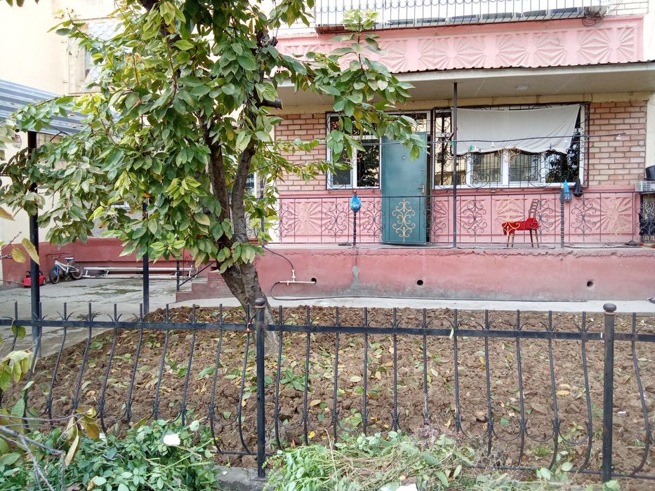 4 xonali Dom sotiladi Jar ariq