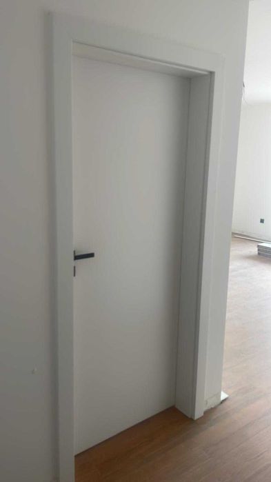 Montaj usi de interior si montaj mobila