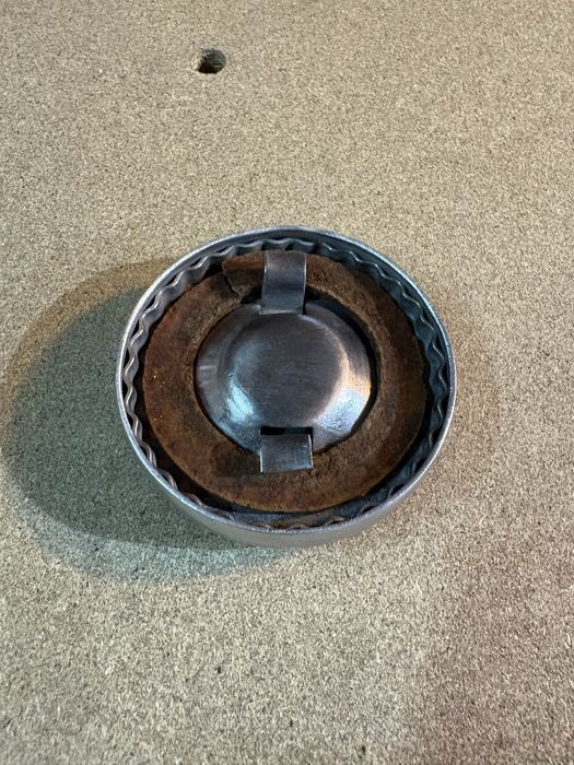 Клаксон,капачка за резервоар и ключове за Симсон