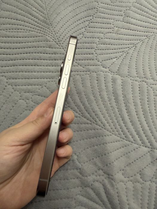 Продам Айфон 15 про макс 1 терабайт
