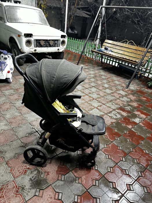 Продас 2 шт прогулочные коляски б/у