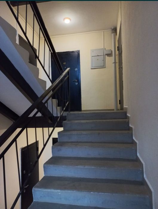 продам  2 ком.квартиру