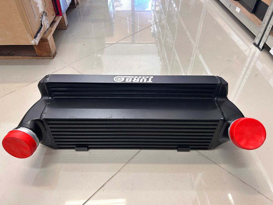 Интеркулер Intercooler BMW E82 E88 E90 E92 N54 335i бензин 90/130mm