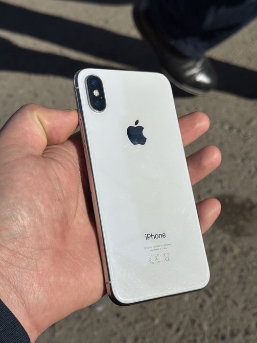 Айфон    Х 64 гиг