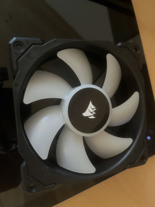 Ventilatoare de 120 140 mm corsair noi RGB ML